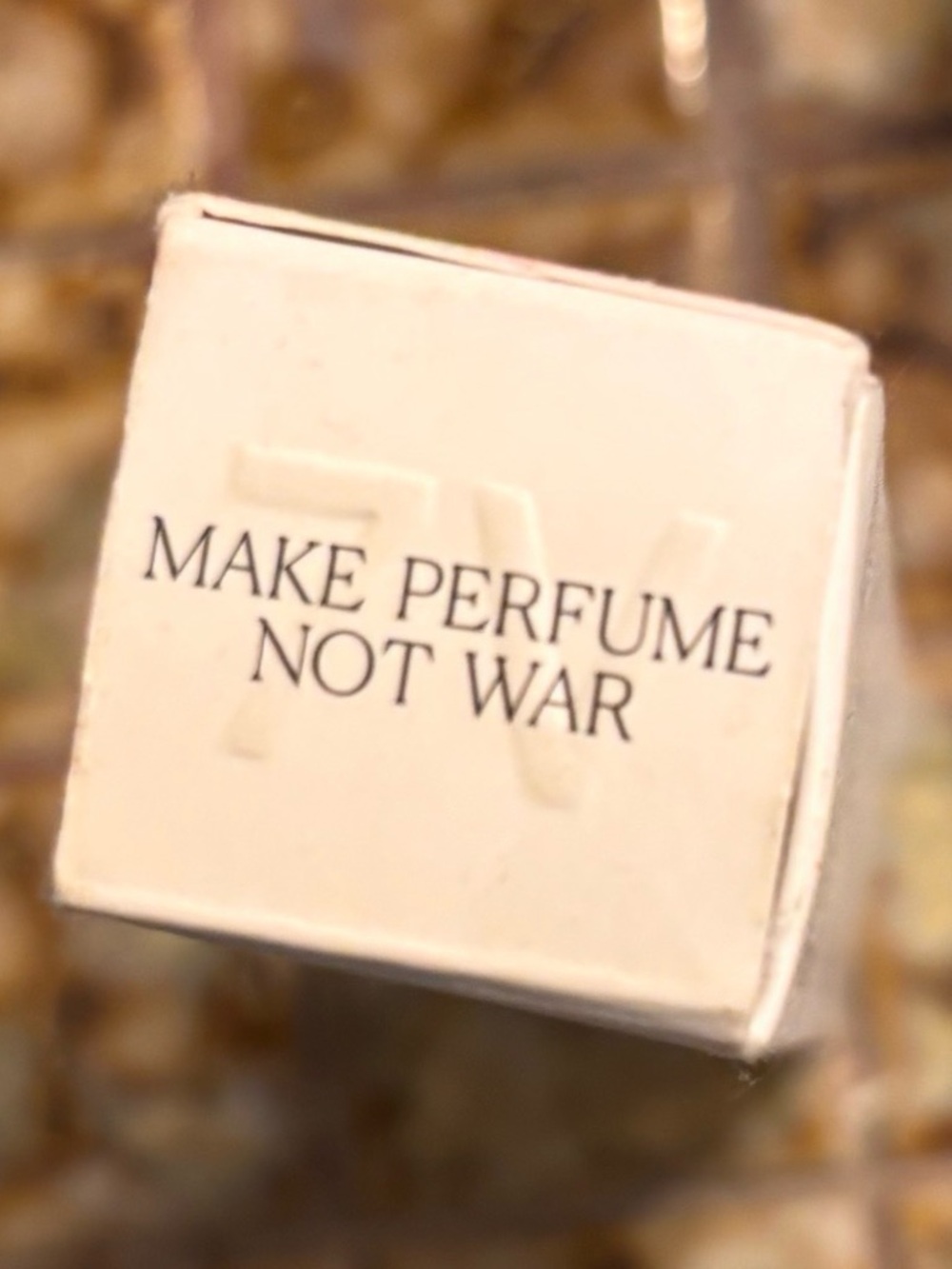 New The 7 Virtues Candied Lychee Travel Spray Eau de Parfum - Picture 3 of 5